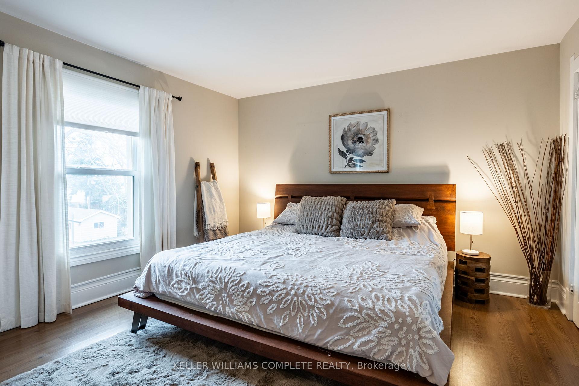 Photo 15 of 48 West 3rd Street, Hamilton, Bonnington — HOMEH