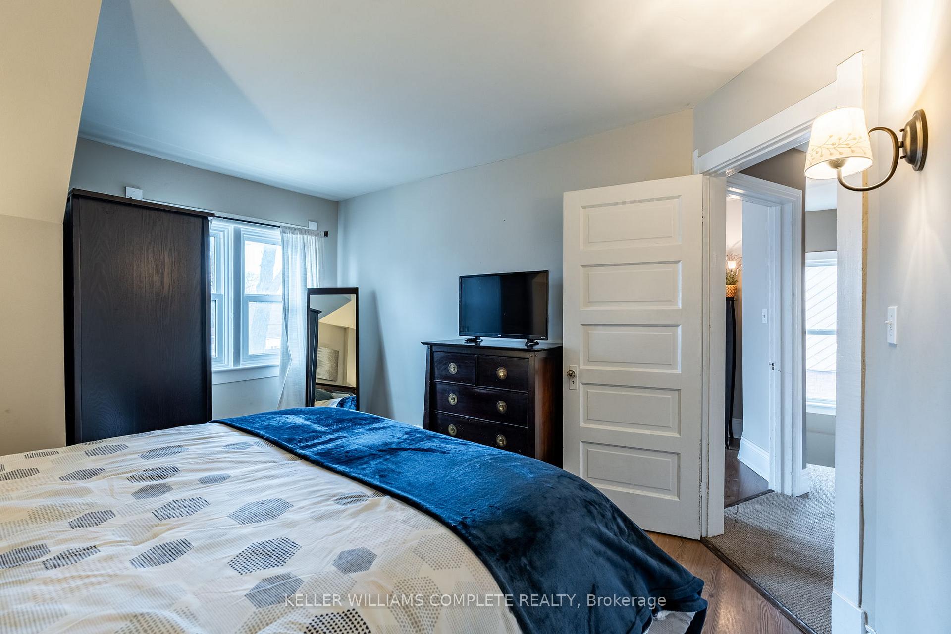 Photo 19 of 48 West 3rd Street, Hamilton, Bonnington — HOMEH