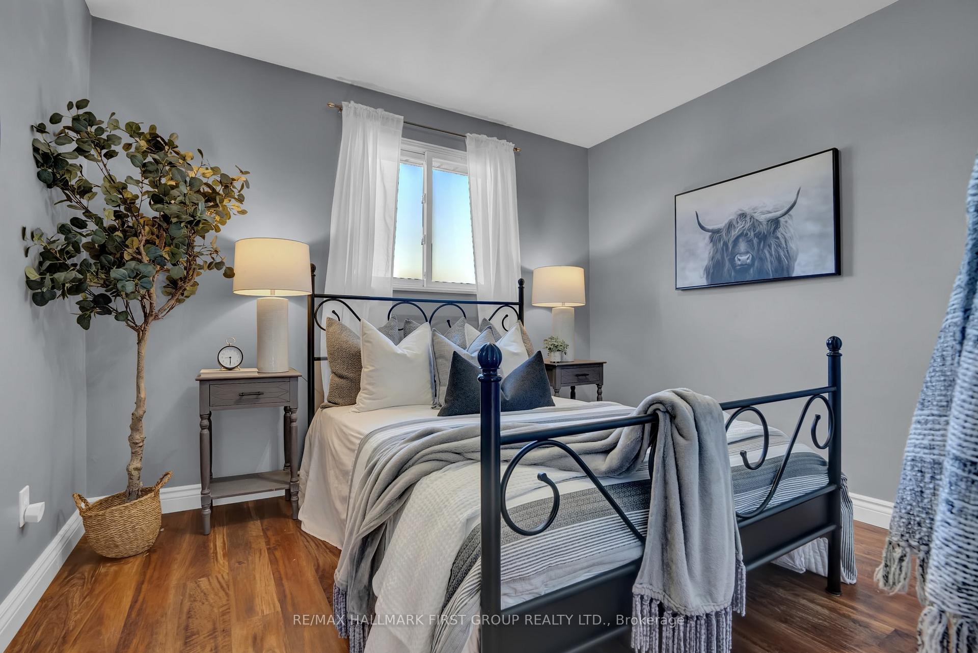 Photo 25 of 48 Spry Avenue, Clarington, Bowmanville — HOMEH