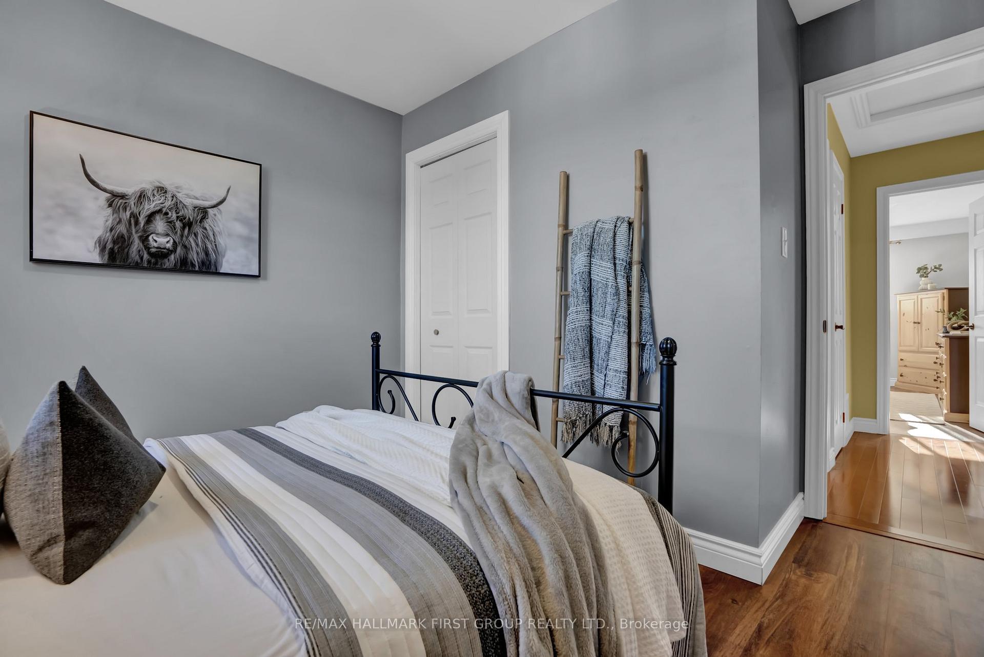 Photo 26 of 48 Spry Avenue, Clarington, Bowmanville — HOMEH