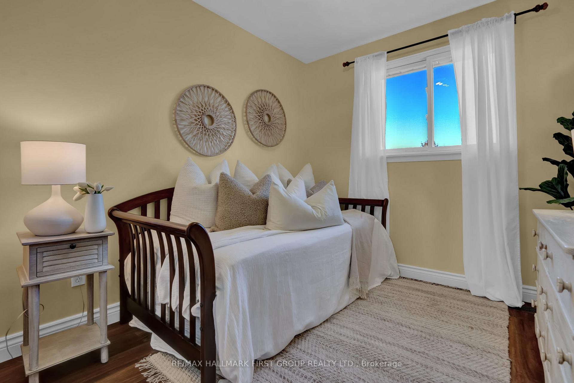 Photo 27 of 48 Spry Avenue, Clarington, Bowmanville — HOMEH