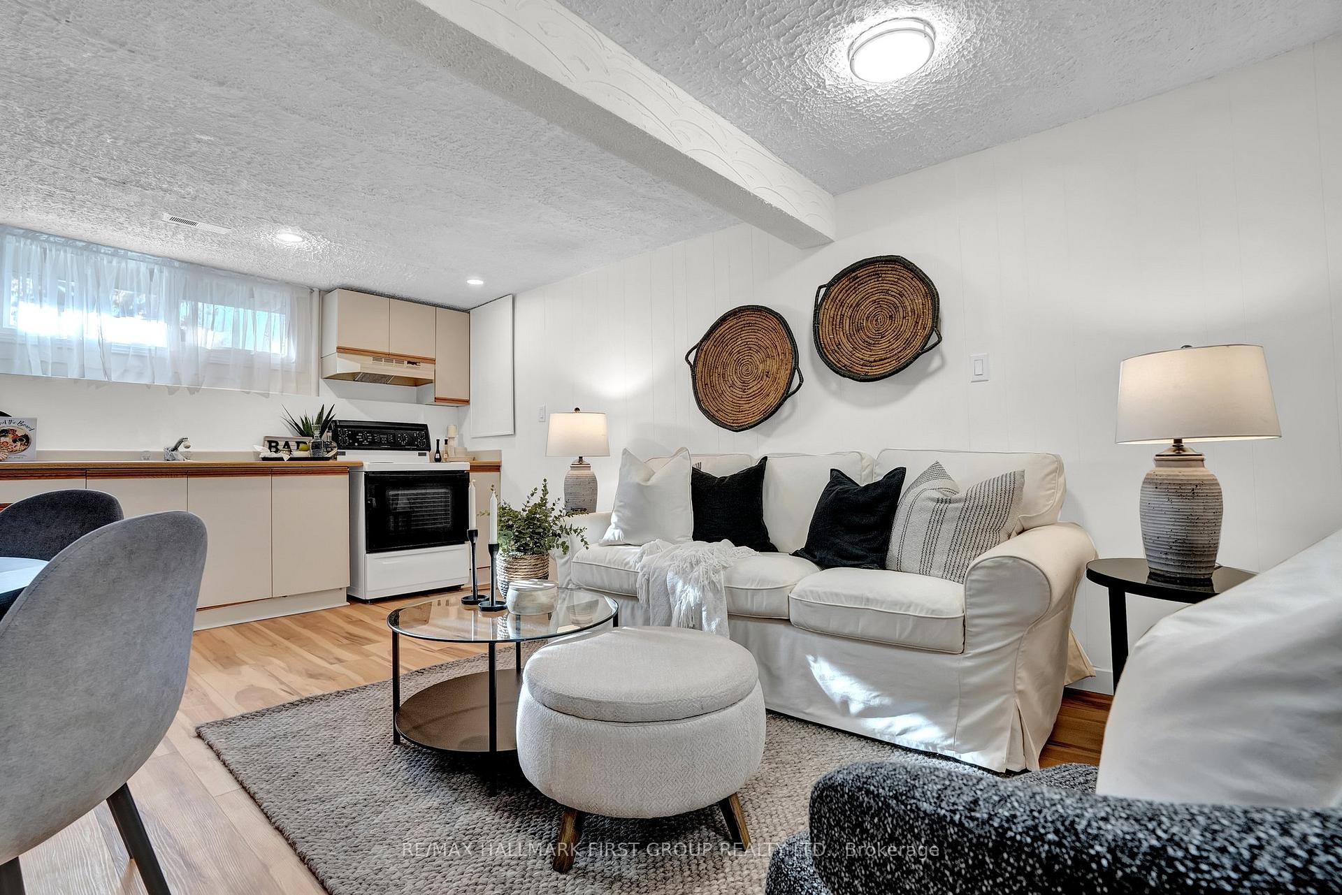 Photo 31 of 48 Spry Avenue, Clarington, Bowmanville — HOMEH