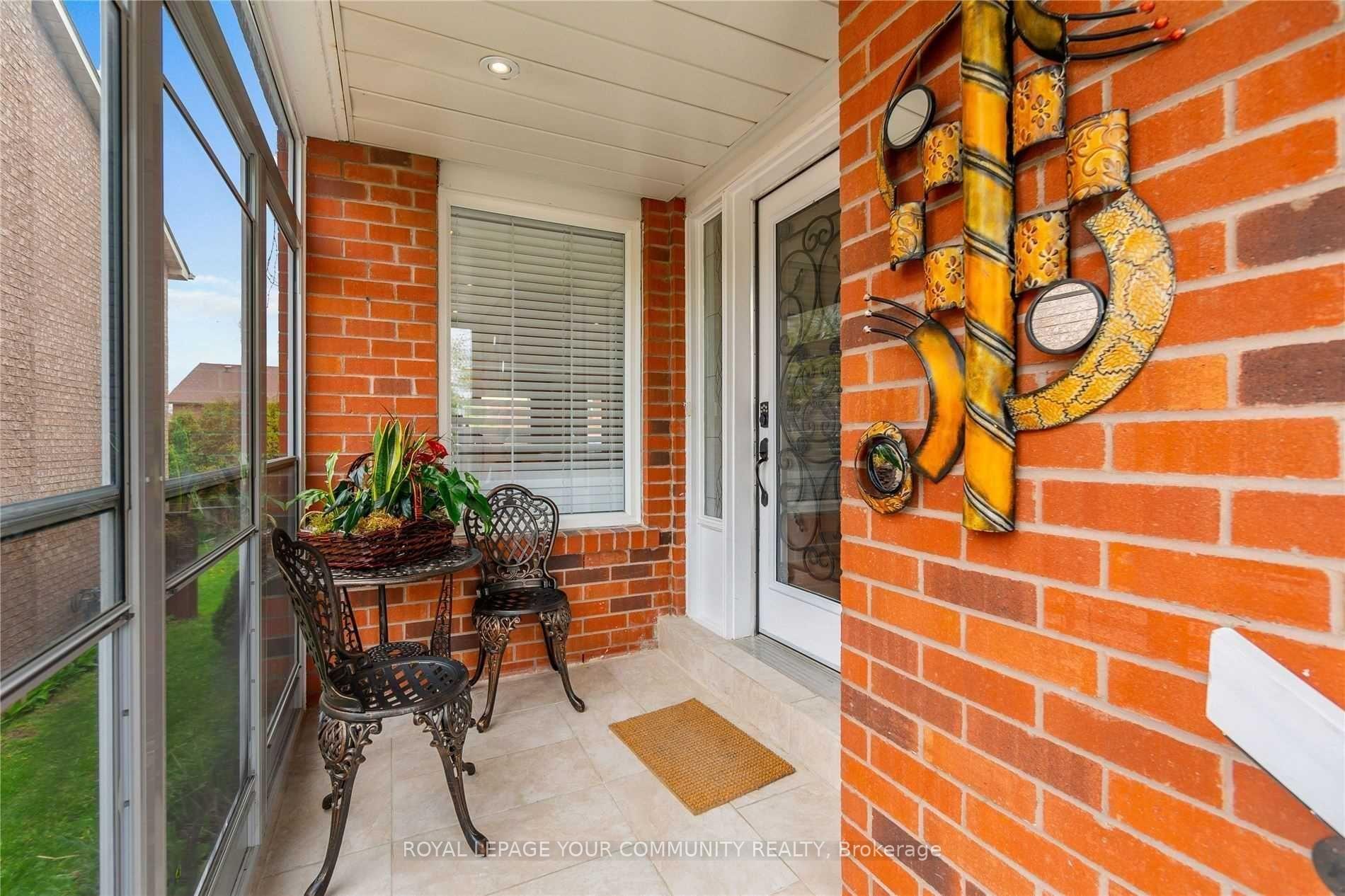 Photo 4 of 111 Bonny Meadows Drive, Aurora, Aurora Highlands — HOMEH