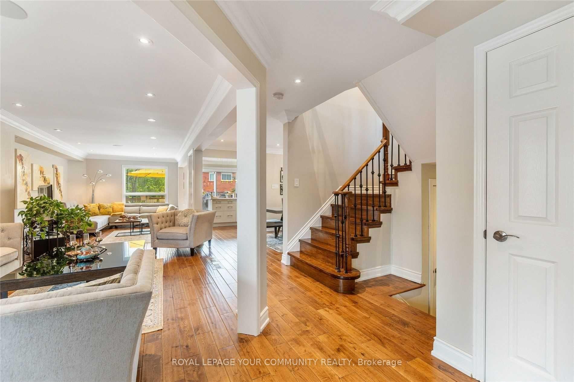 Photo 3 of 111 Bonny Meadows Drive, Aurora, Aurora Highlands — HOMEH
