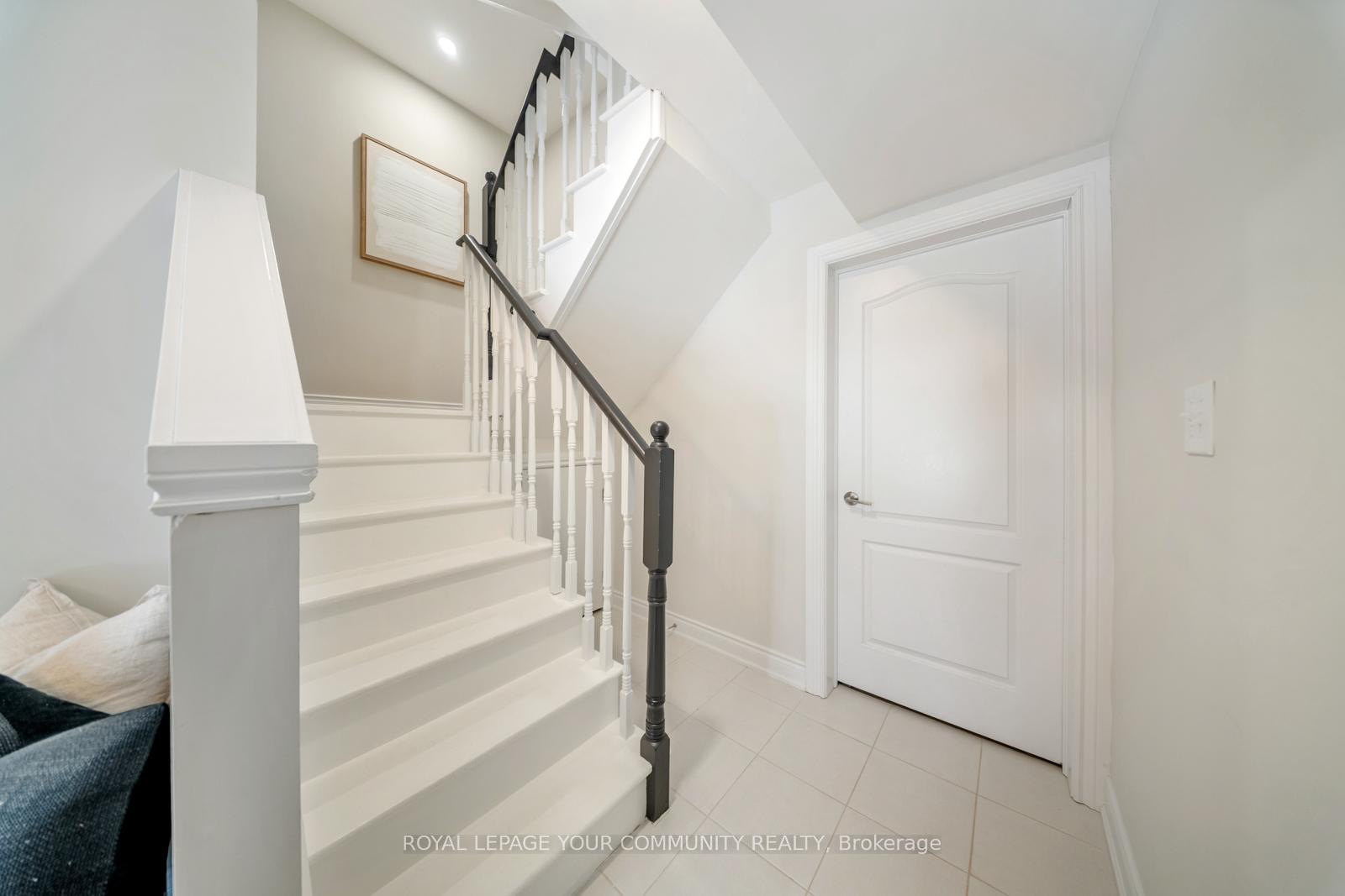 Photo 5 of 12 Andean Lane, Barrie, Rural Barrie Southwest — HOMEH