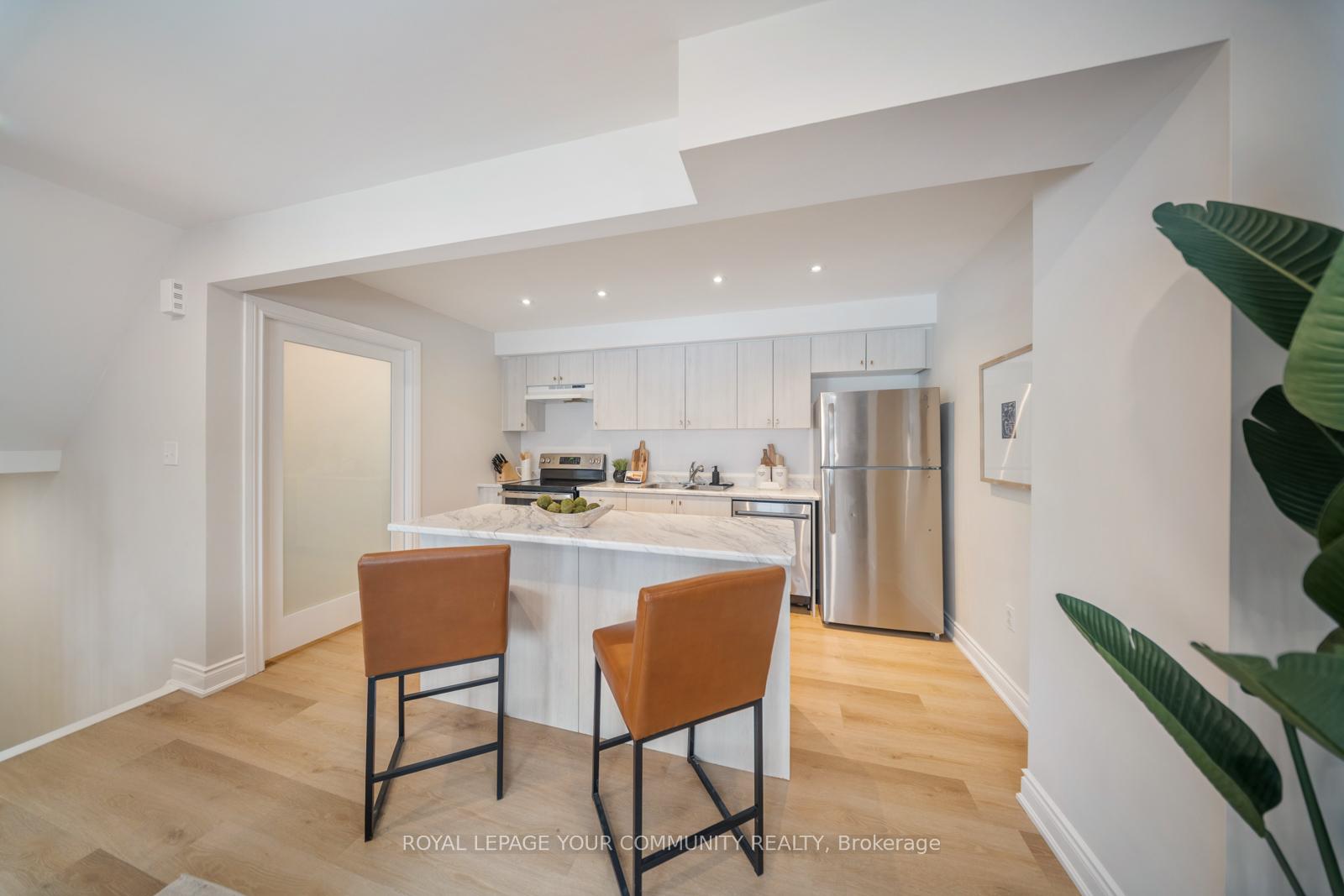 Photo 15 of 12 Andean Lane, Barrie, Rural Barrie Southwest — HOMEH