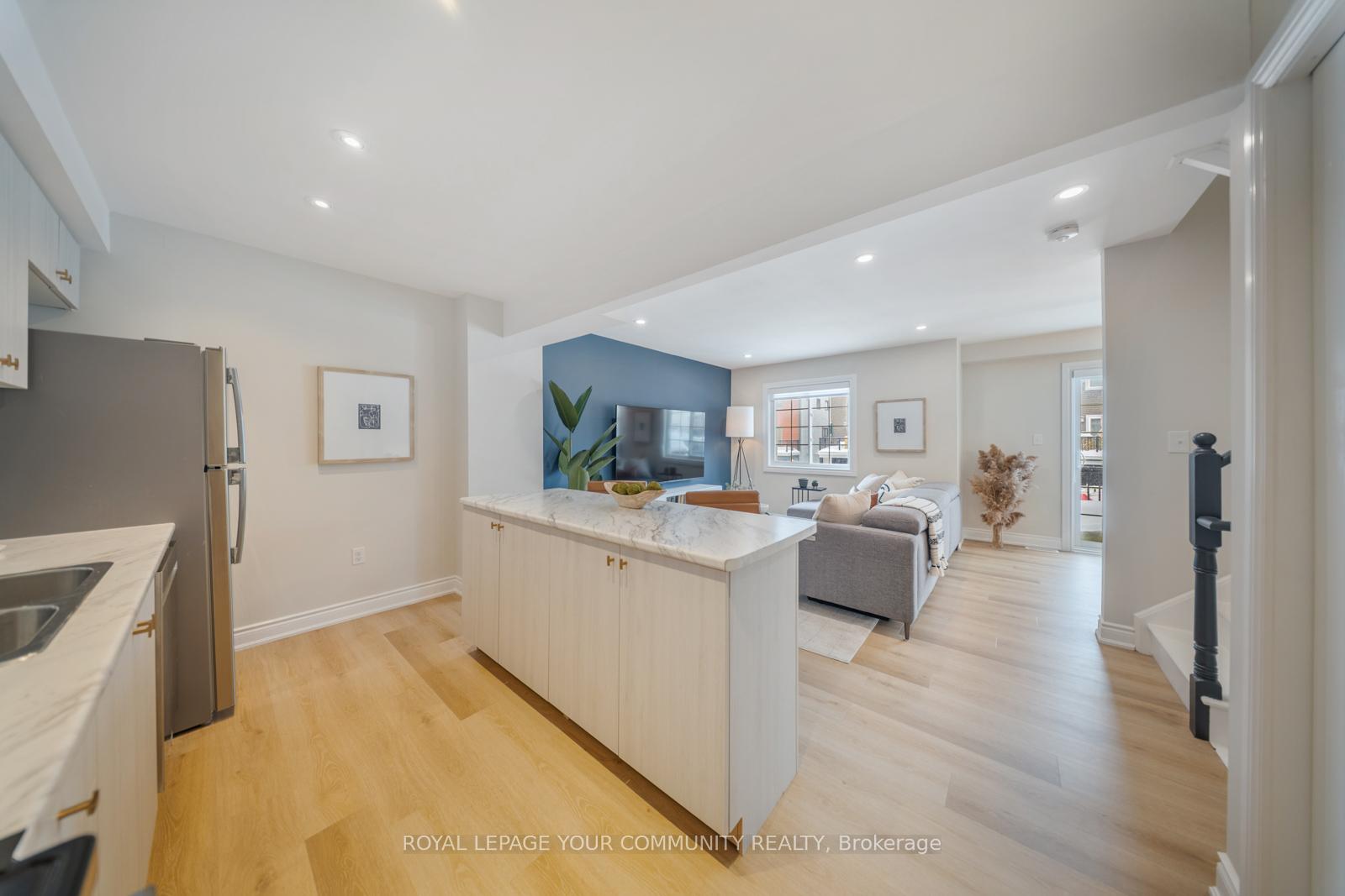 Photo 17 of 12 Andean Lane, Barrie, Rural Barrie Southwest — HOMEH