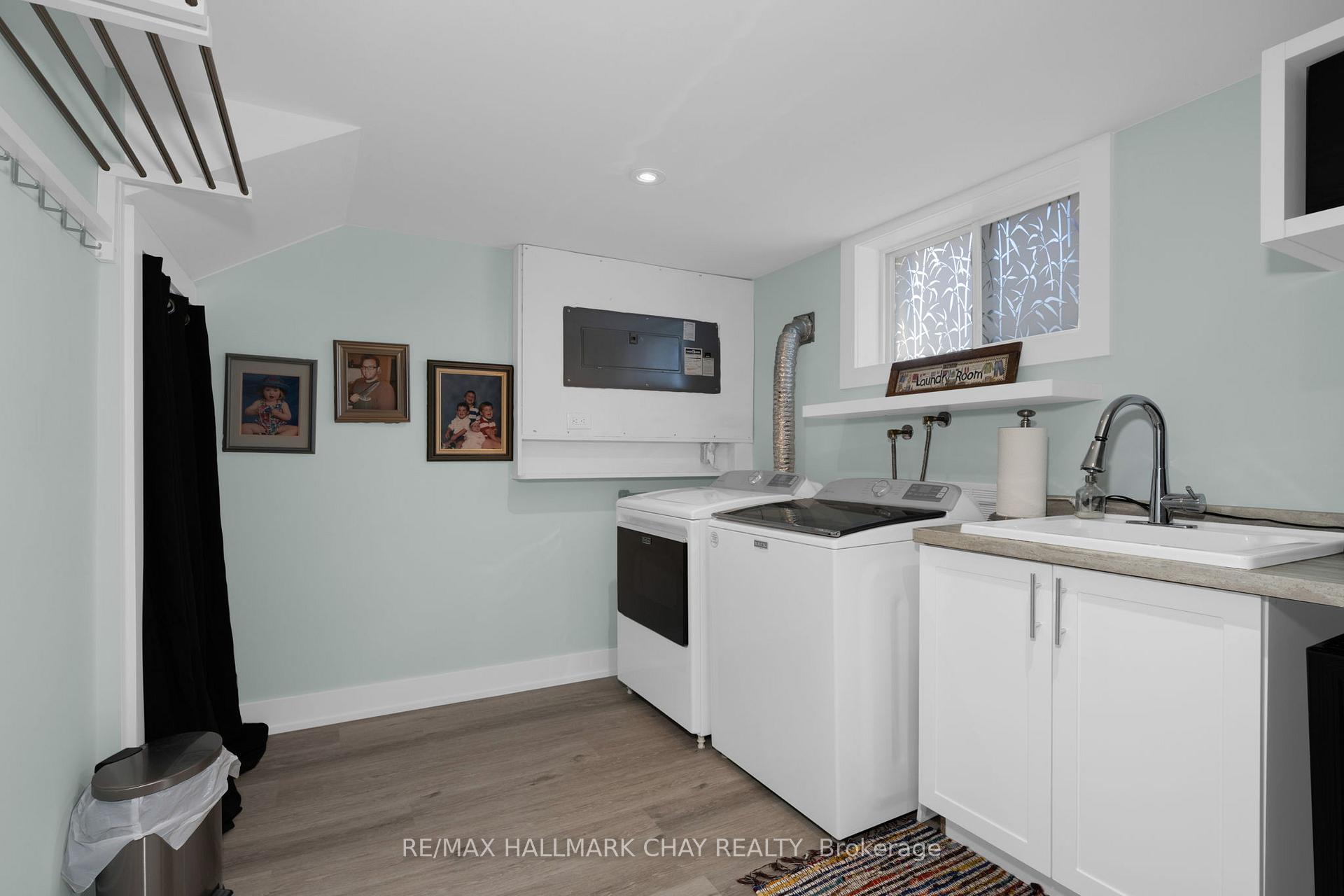 Photo 23 of 15 Bothwell Crescent, Barrie, Wellington — HOMEH