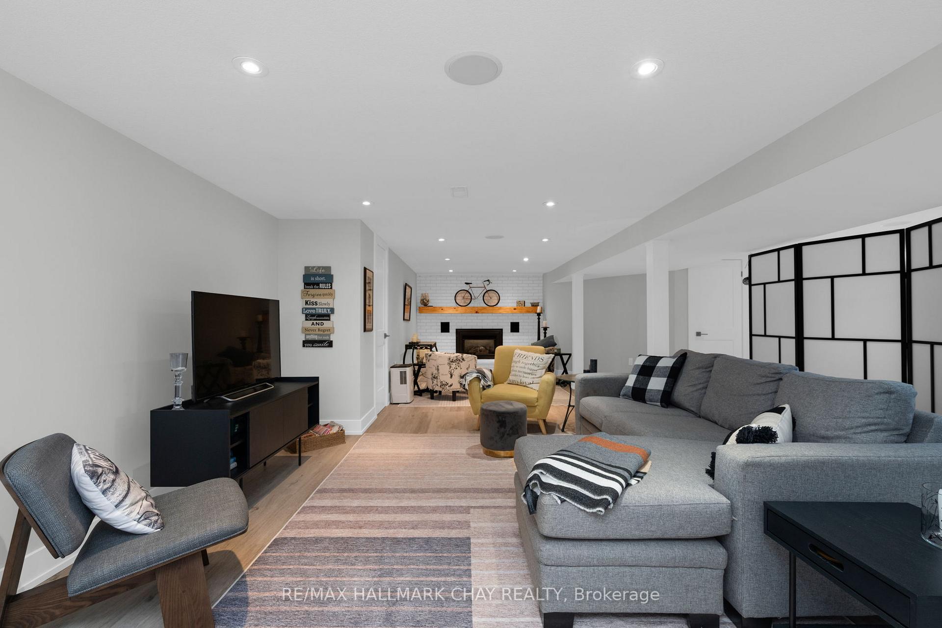 Photo 18 of 15 Bothwell Crescent, Barrie, Wellington — HOMEH
