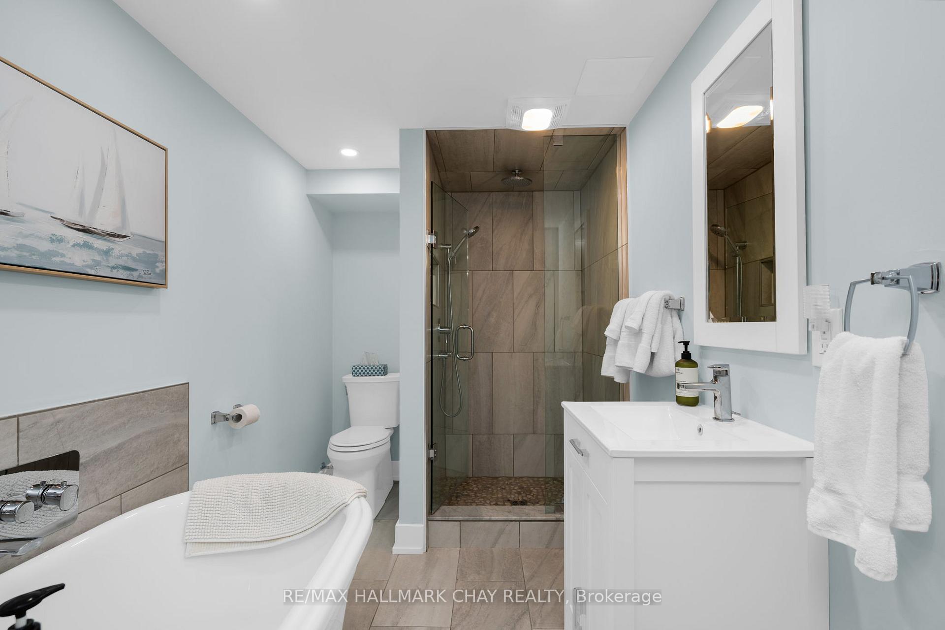 Photo 30 of 15 Bothwell Crescent, Barrie, Wellington — HOMEH