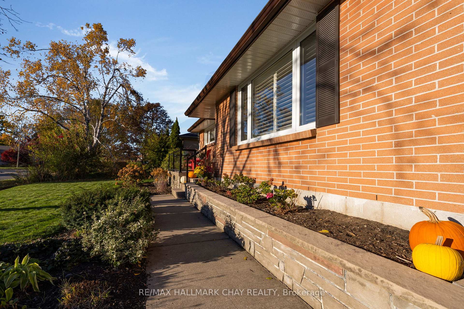 Photo 29 of 15 Bothwell Crescent, Barrie, Wellington — HOMEH