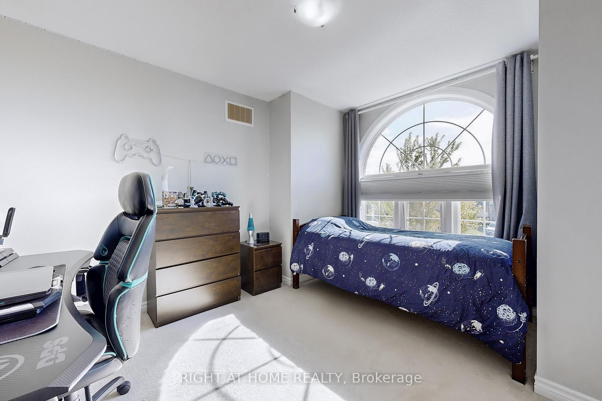 Photo 19 of 418 Mapleton Avenue, Barrie, Ardagh — HOMEH