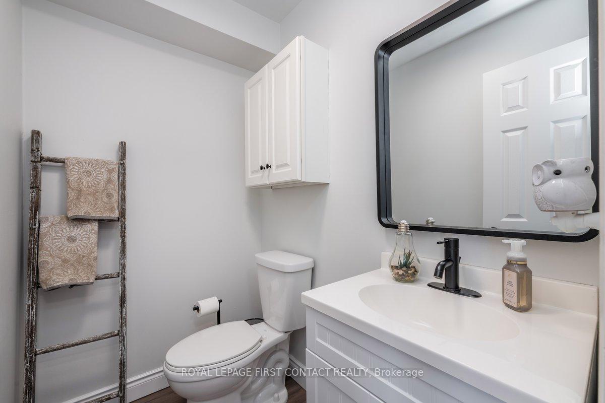 Photo 6 of 65 Hawthorne Crescent, Barrie, Ardagh — HOMEH