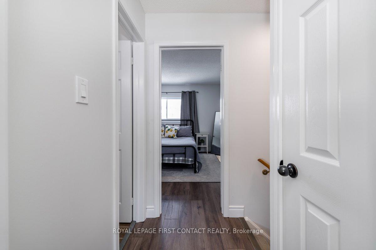 Photo 17 of 65 Hawthorne Crescent, Barrie, Ardagh — HOMEH