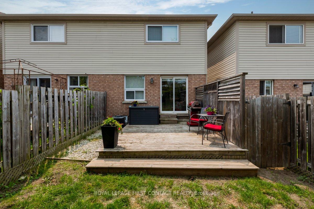 Photo 23 of 65 Hawthorne Crescent, Barrie, Ardagh — HOMEH