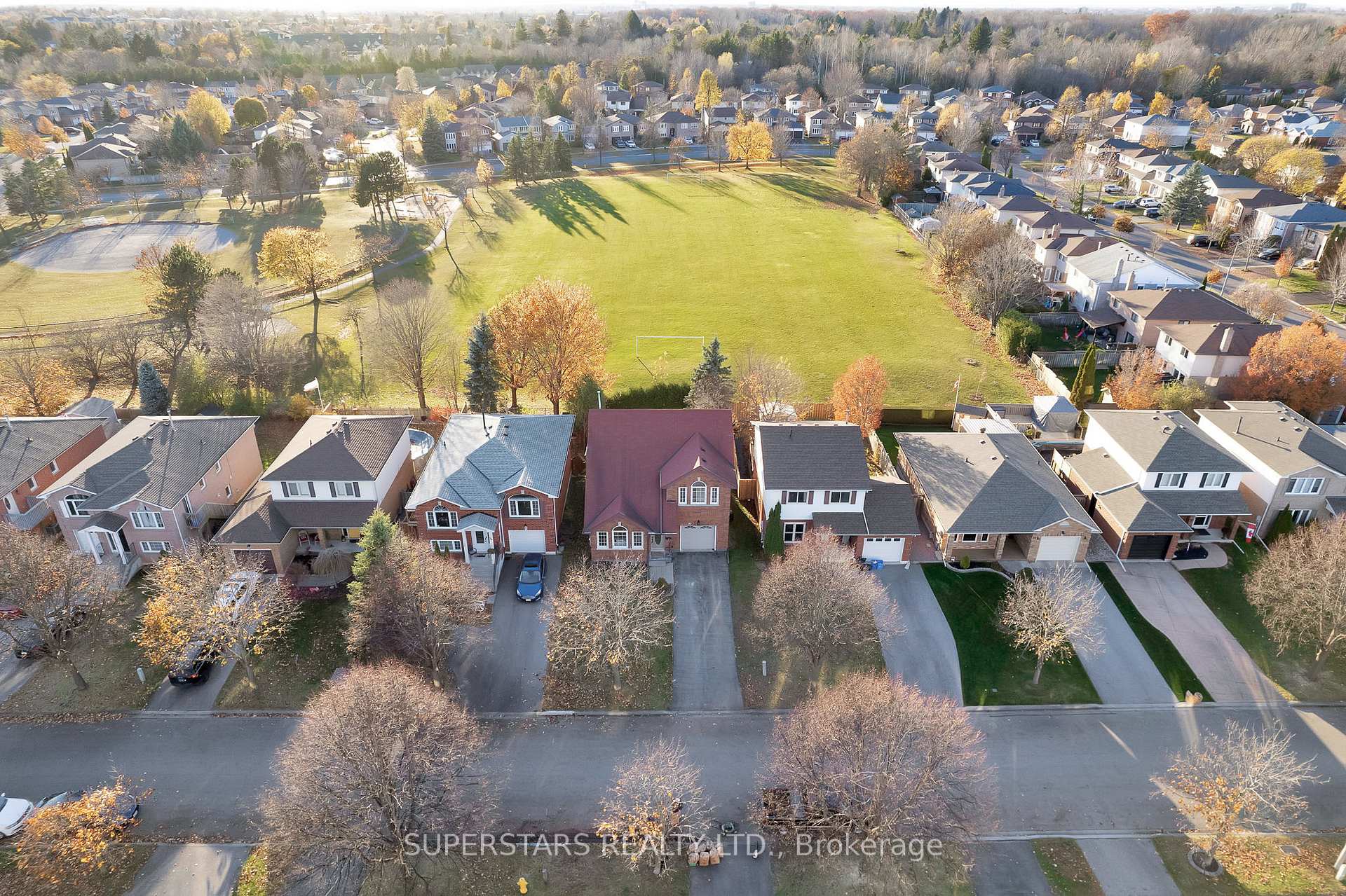 Photo 39 of 57 Kintyre Street, Clarington, Courtice — HOMEH