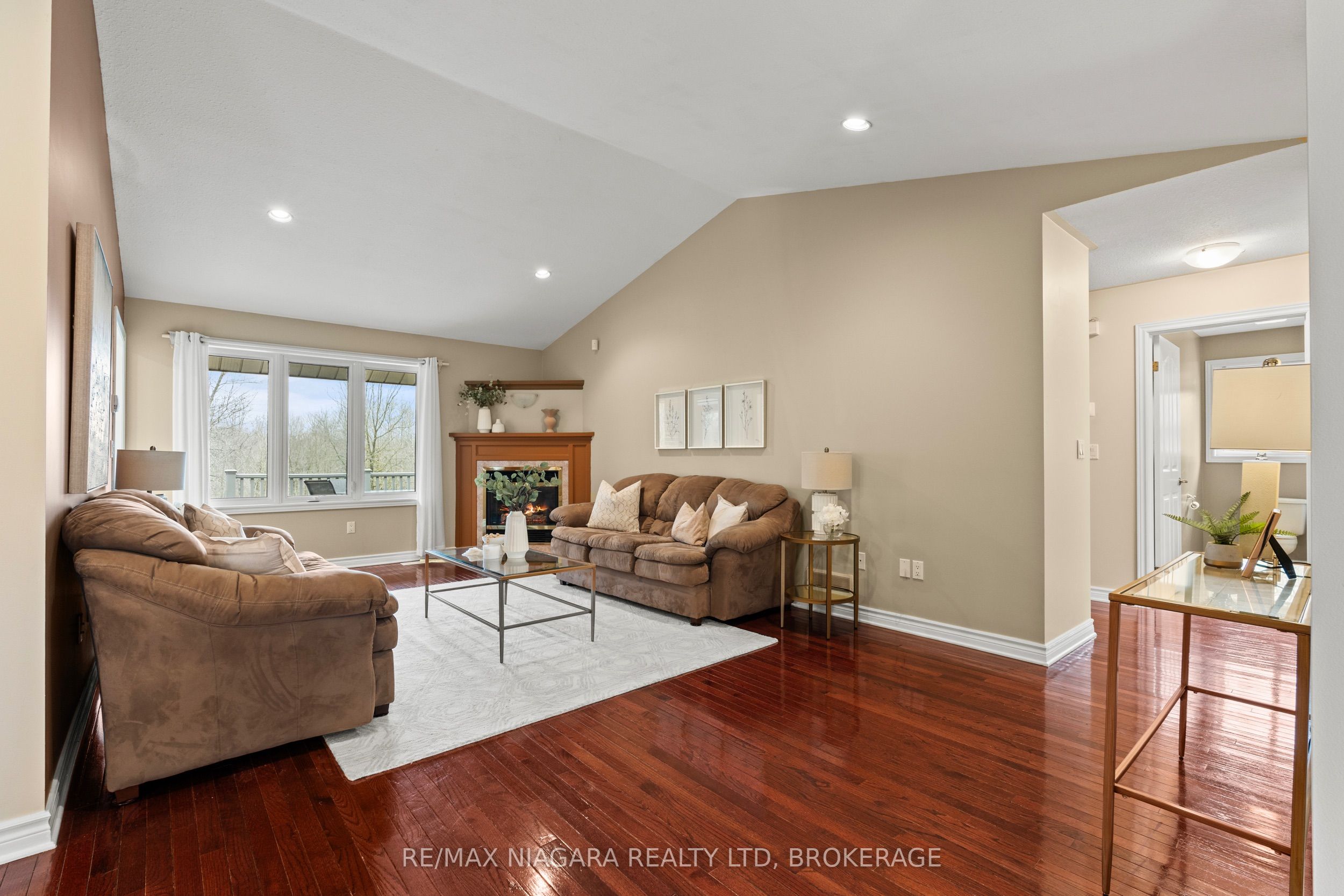 Photo 56 of 111 Pearson Road, Welland, Cooks Mills — HOMEH