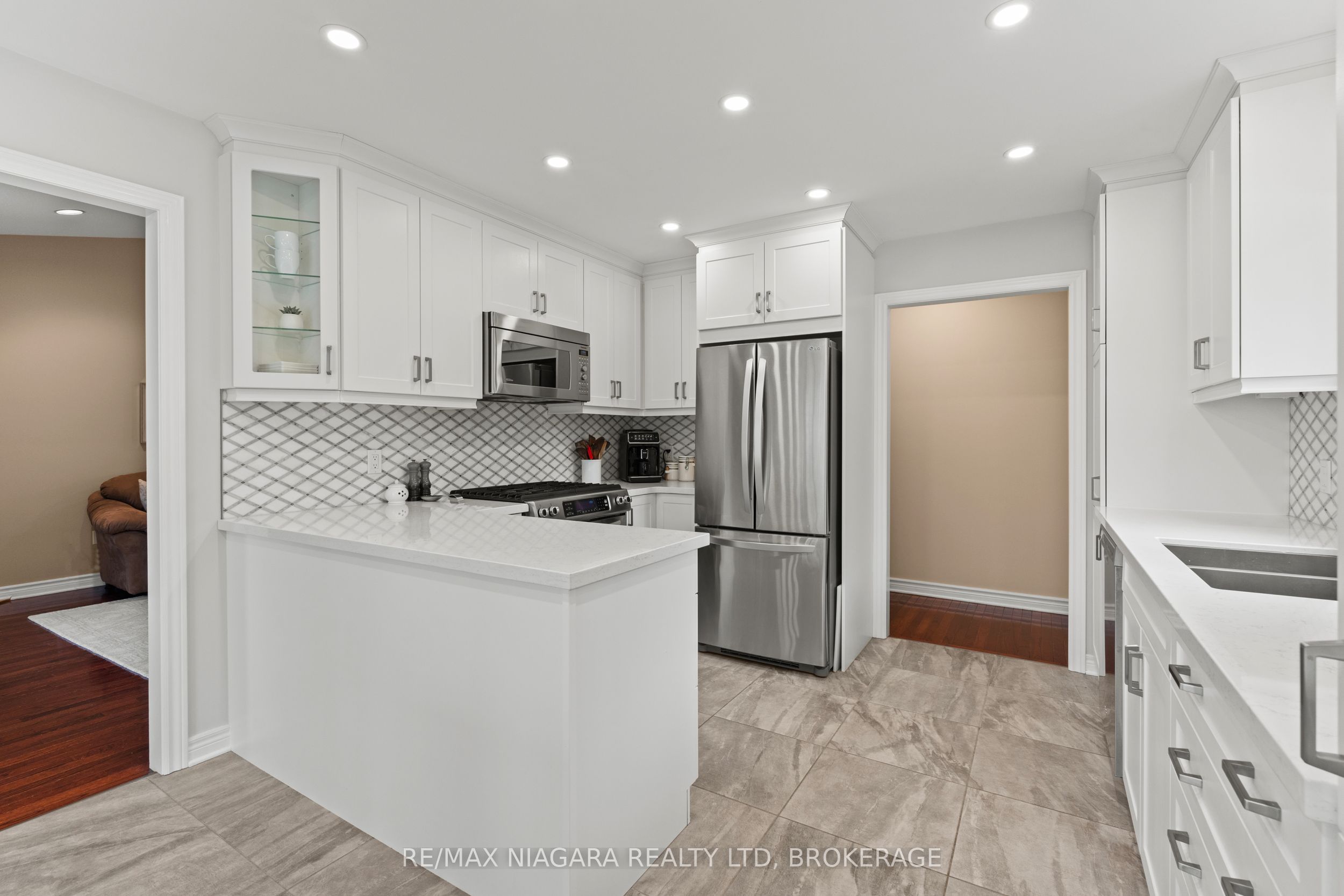 Photo 61 of 111 Pearson Road, Welland, Cooks Mills — HOMEH