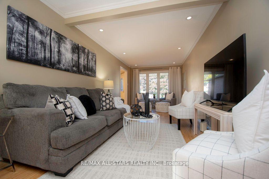 Photo 11 of 180 Sandringham Drive, Clarington, Courtice — HOMEH
