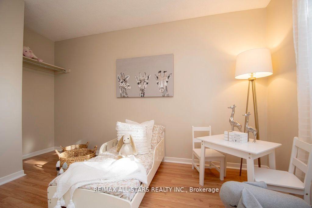 Photo 27 of 180 Sandringham Drive, Clarington, Courtice — HOMEH