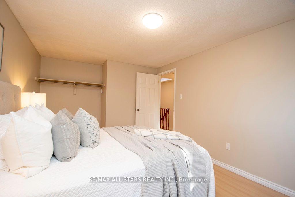 Photo 31 of 180 Sandringham Drive, Clarington, Courtice — HOMEH