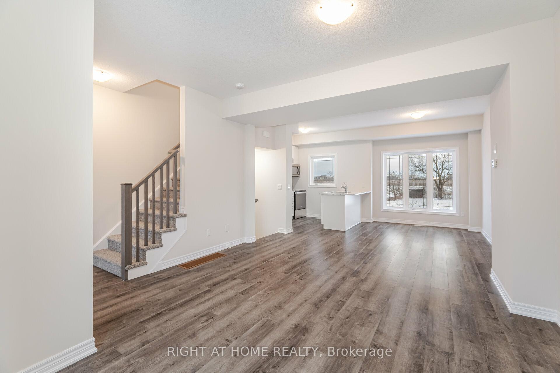 Photo 19 of Unit 44, 19 Picardy Drive, Hamilton, Stoney Creek Mountain — HOMEH