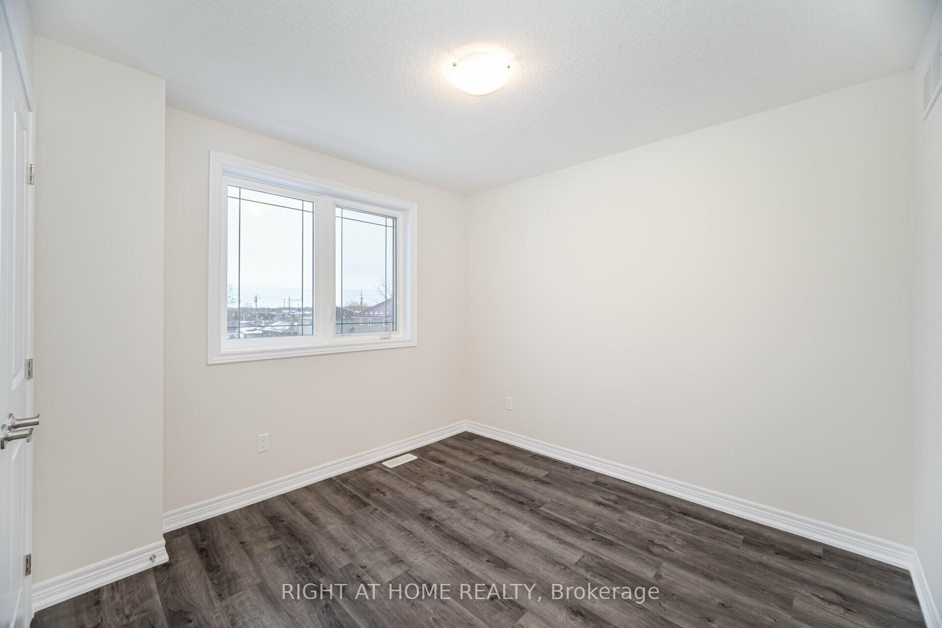 Photo 30 of Unit 44, 19 Picardy Drive, Hamilton, Stoney Creek Mountain — HOMEH