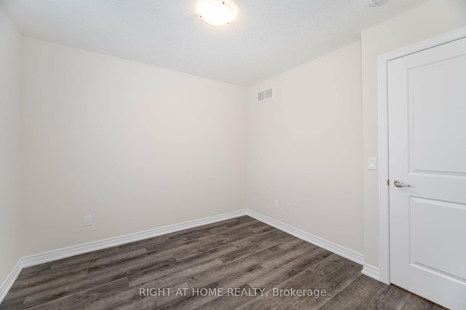 Photo 31 of Unit 44, 19 Picardy Drive, Hamilton, Stoney Creek Mountain — HOMEH