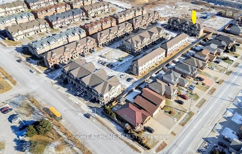 Photo 40 of Unit 44, 19 Picardy Drive, Hamilton, Stoney Creek Mountain — HOMEH