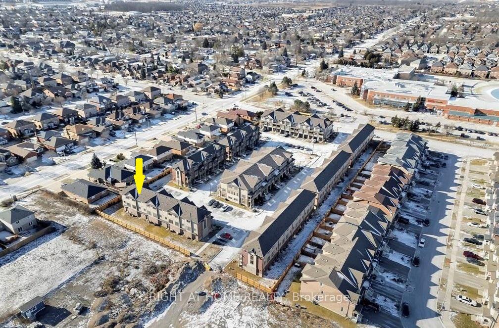 Photo 41 of Unit 44, 19 Picardy Drive, Hamilton, Stoney Creek Mountain — HOMEH