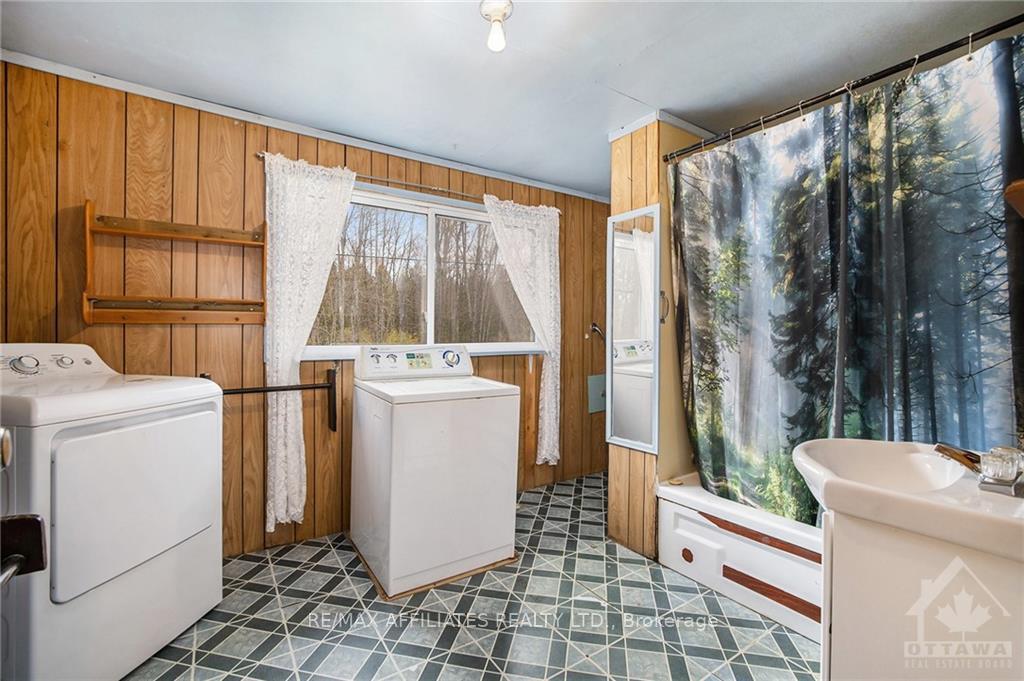 Photo 15 of 3148 Long Lake Road, Frontenac, Frontenac Centre — HOMEH