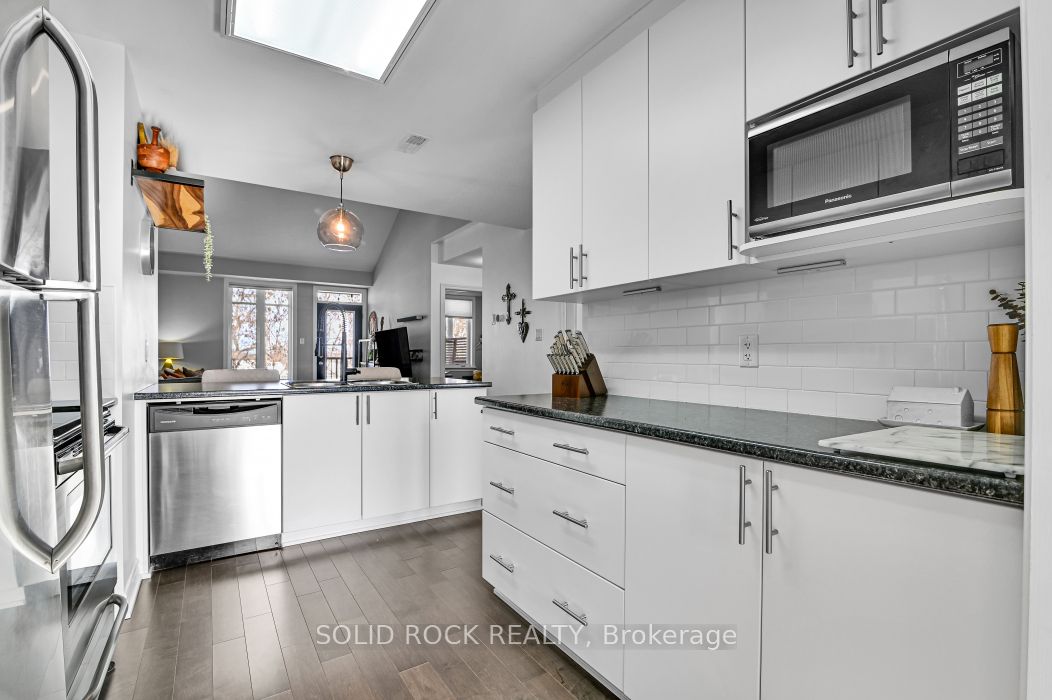 Photo 54 of Unit G, 19 Tadley Private, Ottawa, Barrhaven - Longfields — HOMEH