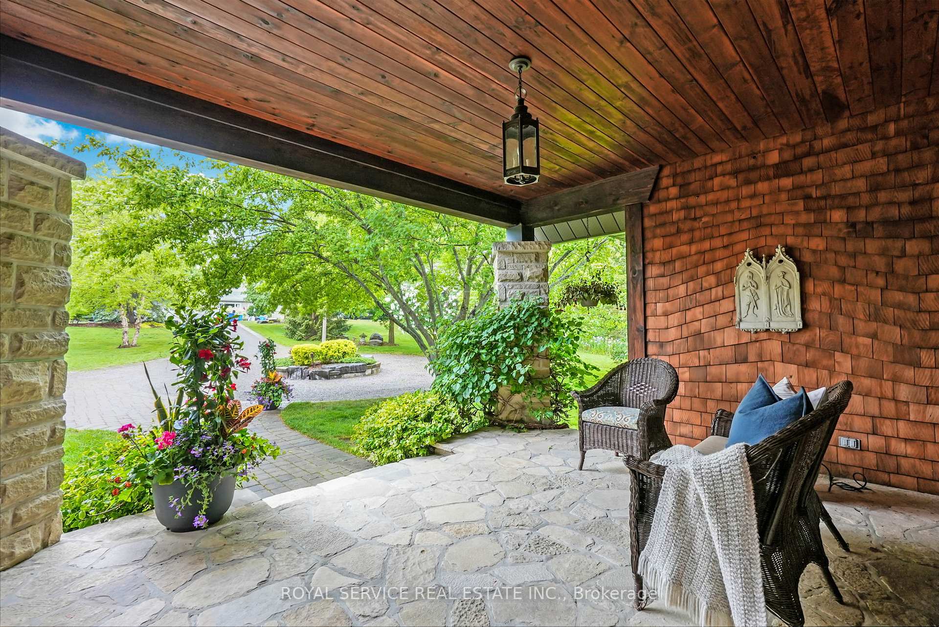 Photo 6 of 73 King Lane, Clarington, Rural Clarington — HOMEH