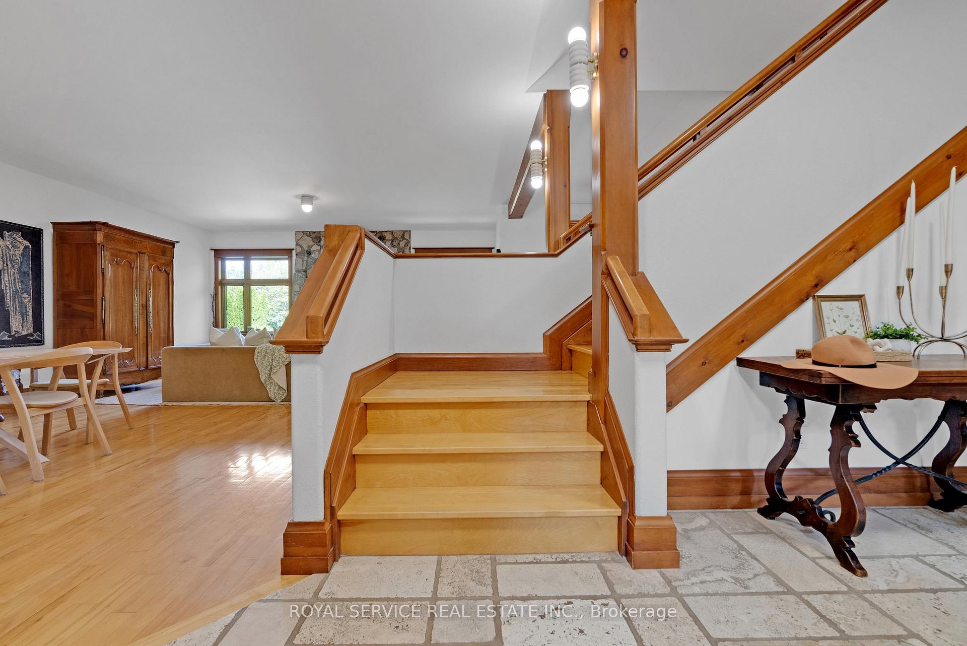 Photo 24 of 73 King Lane, Clarington, Rural Clarington — HOMEH