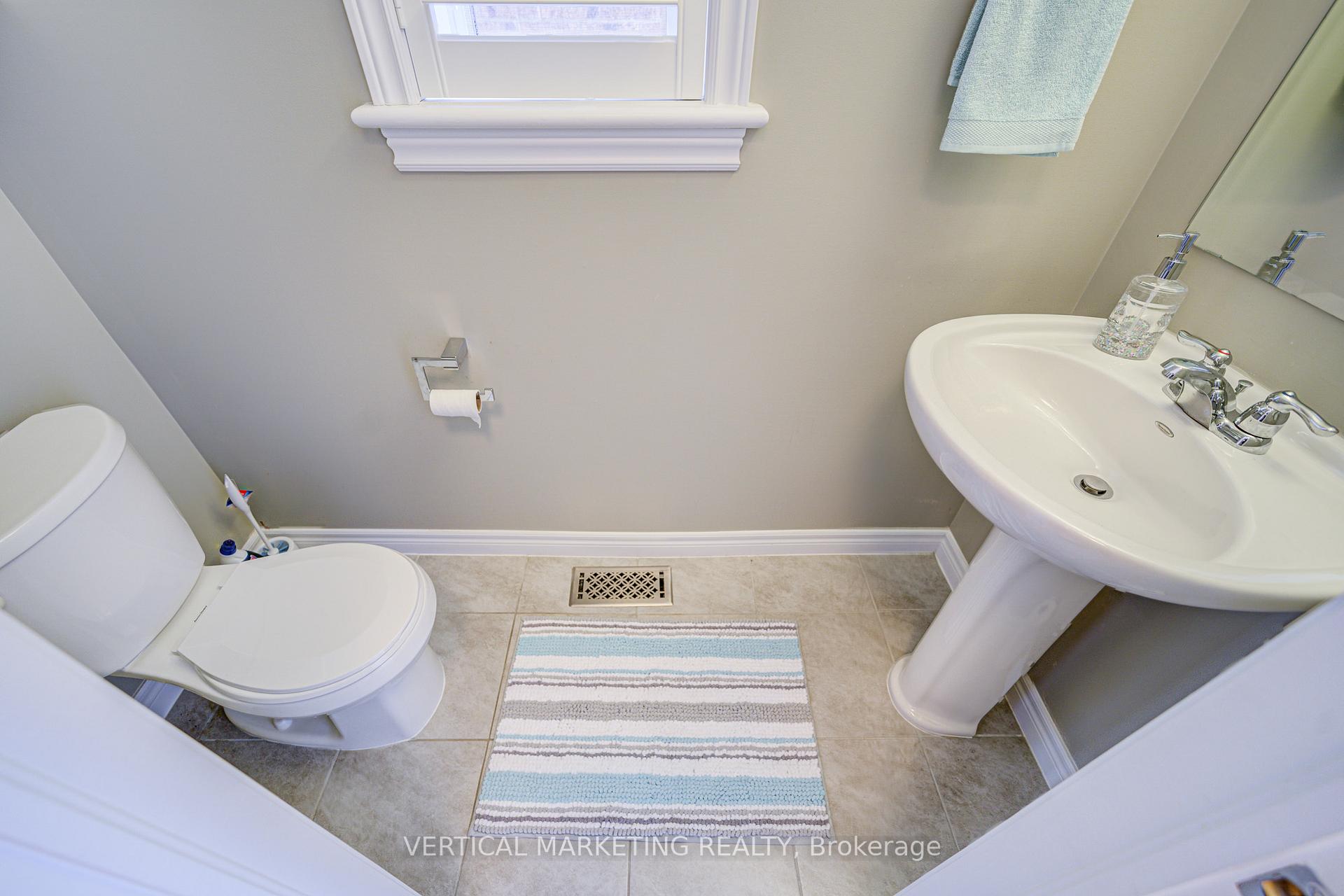 Photo 61 of 119 Hazelton Avenue W, Hamilton, Sheldon — HOMEH