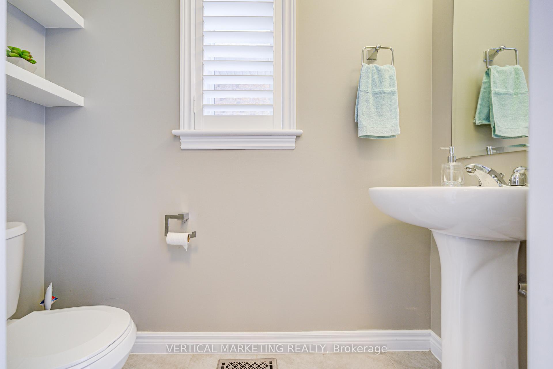 Photo 62 of 119 Hazelton Avenue W, Hamilton, Sheldon — HOMEH