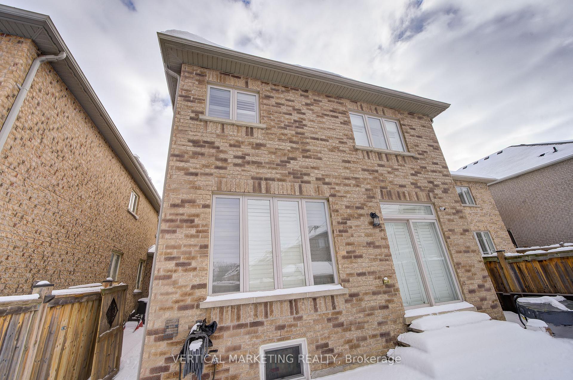 Photo 95 of 119 Hazelton Avenue W, Hamilton, Sheldon — HOMEH