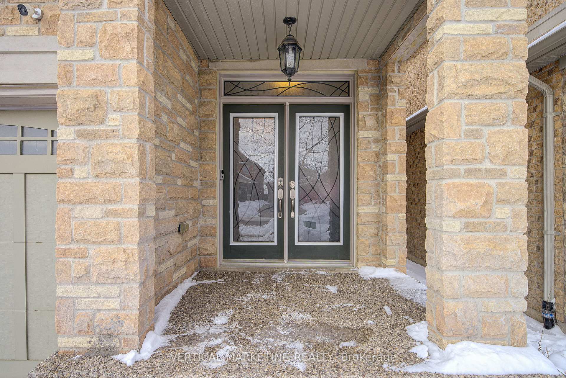 Photo 24 of 119 Hazelton Avenue W, Hamilton, Sheldon — HOMEH
