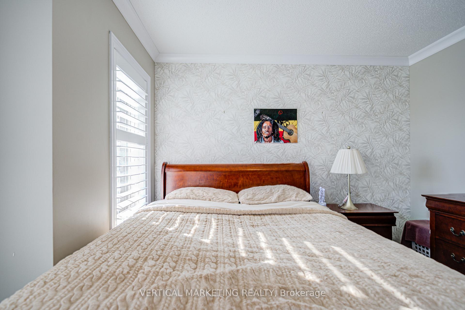 Photo 46 of 119 Hazelton Avenue W, Hamilton, Sheldon — HOMEH