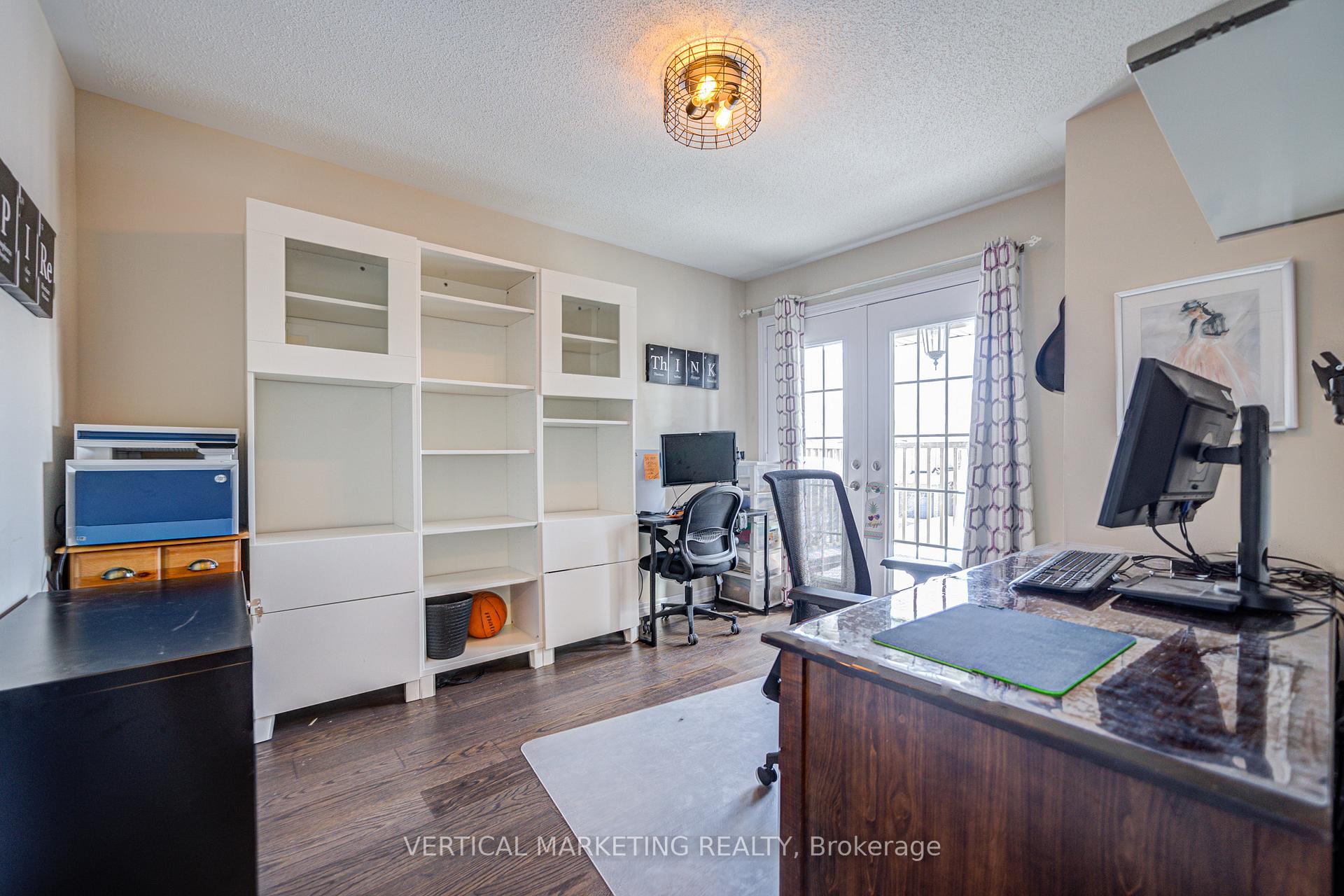 Photo 48 of 119 Hazelton Avenue W, Hamilton, Sheldon — HOMEH