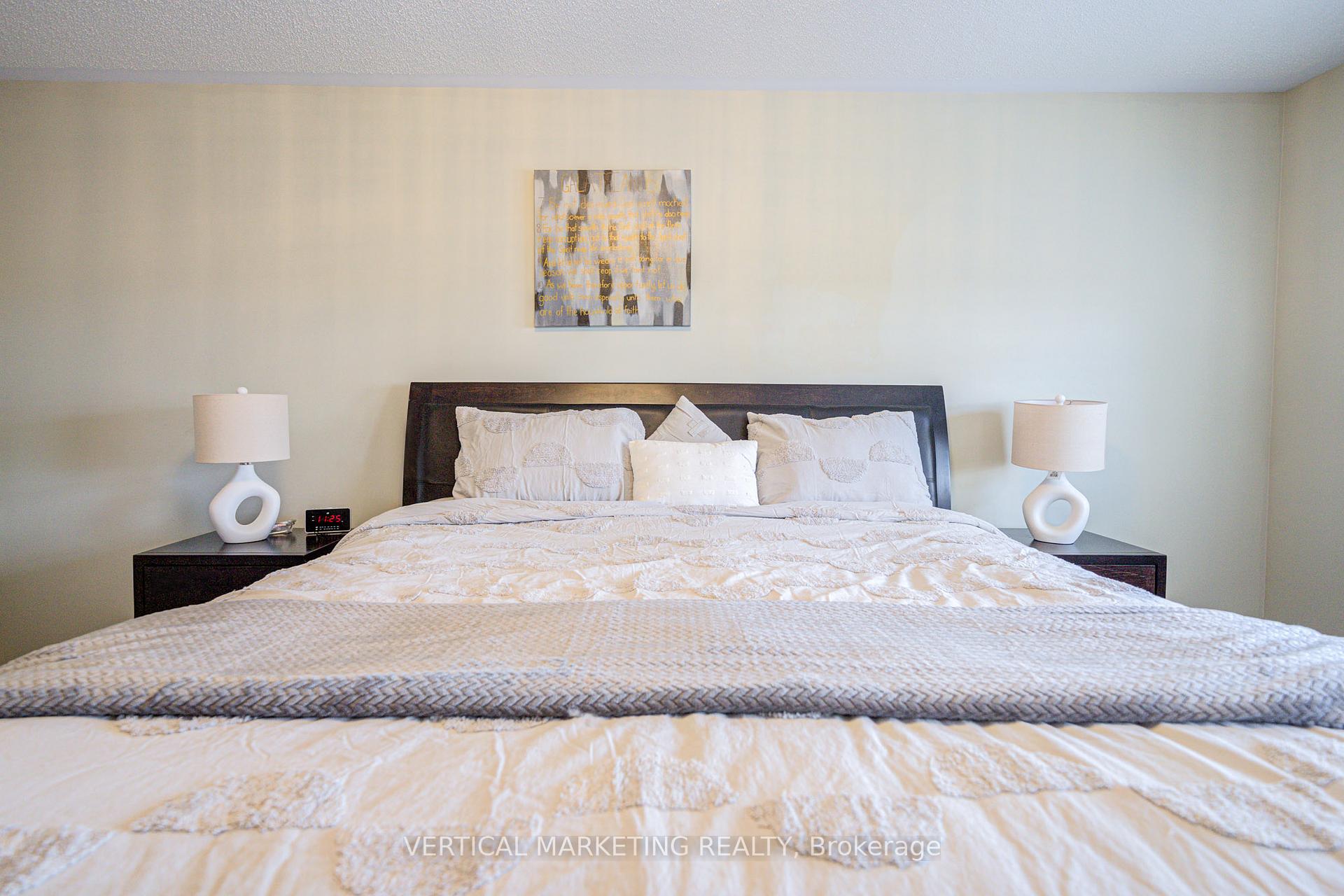 Photo 60 of 119 Hazelton Avenue W, Hamilton, Sheldon — HOMEH