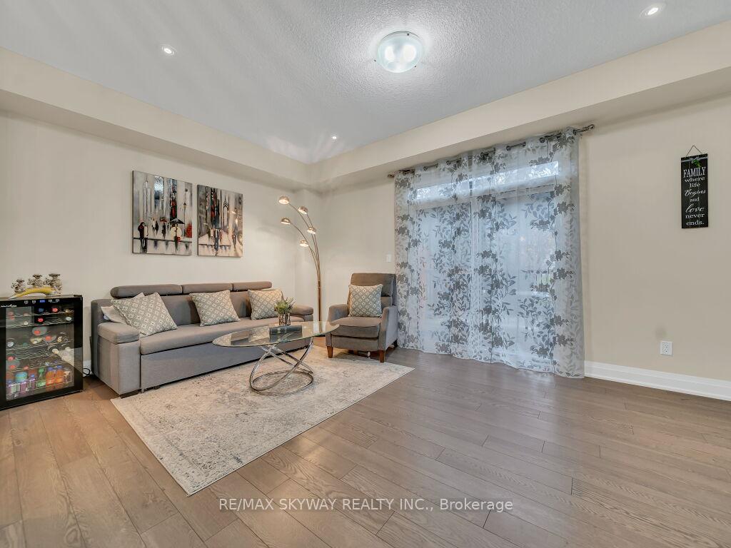 Photo 5 of 150 Law Drive, Guelph, Grange Road — HOMEH