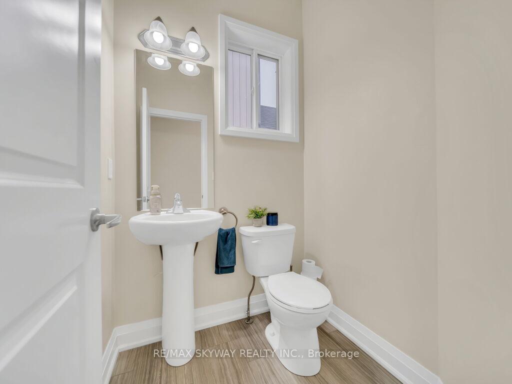 Photo 14 of 150 Law Drive, Guelph, Grange Road — HOMEH