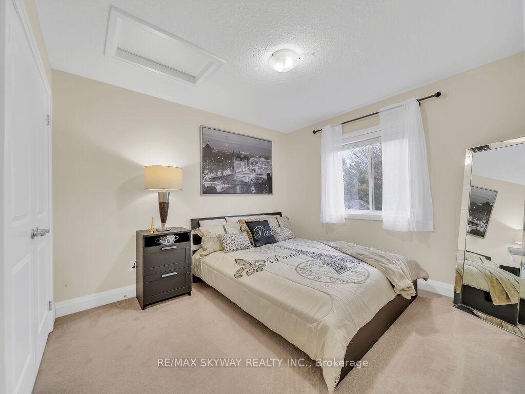 Photo 24 of 150 Law Drive, Guelph, Grange Road — HOMEH