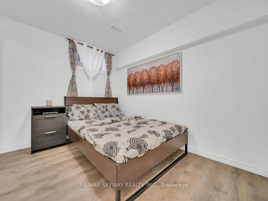 Photo 28 of 150 Law Drive, Guelph, Grange Road — HOMEH