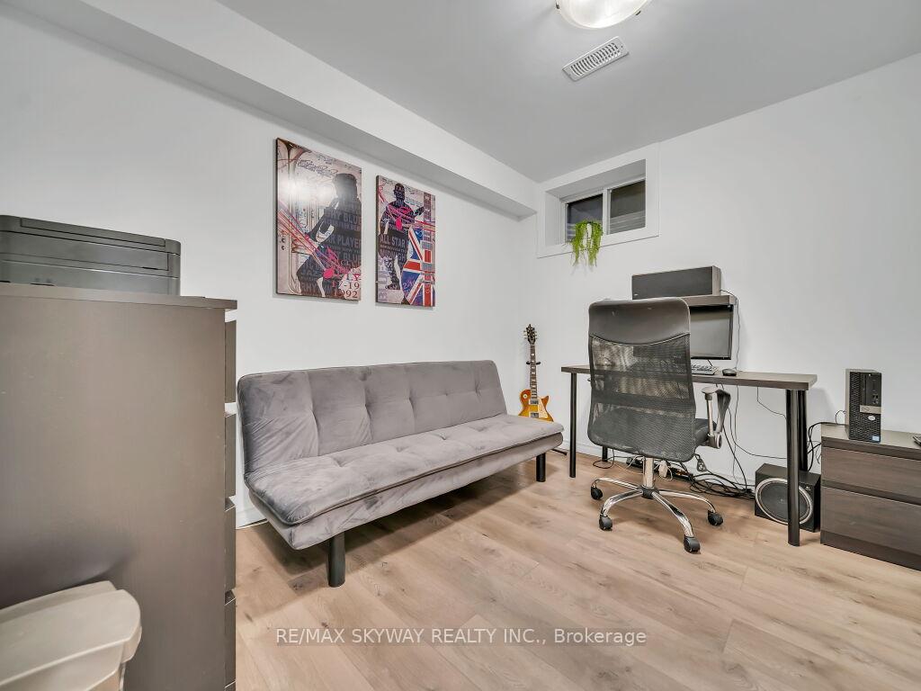 Photo 29 of 150 Law Drive, Guelph, Grange Road — HOMEH