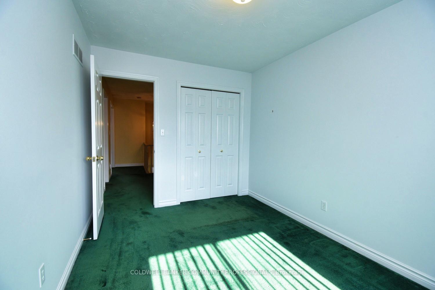 Photo 28 of 151 Dicenzo Drive, Hamilton, Ryckmans — HOMEH