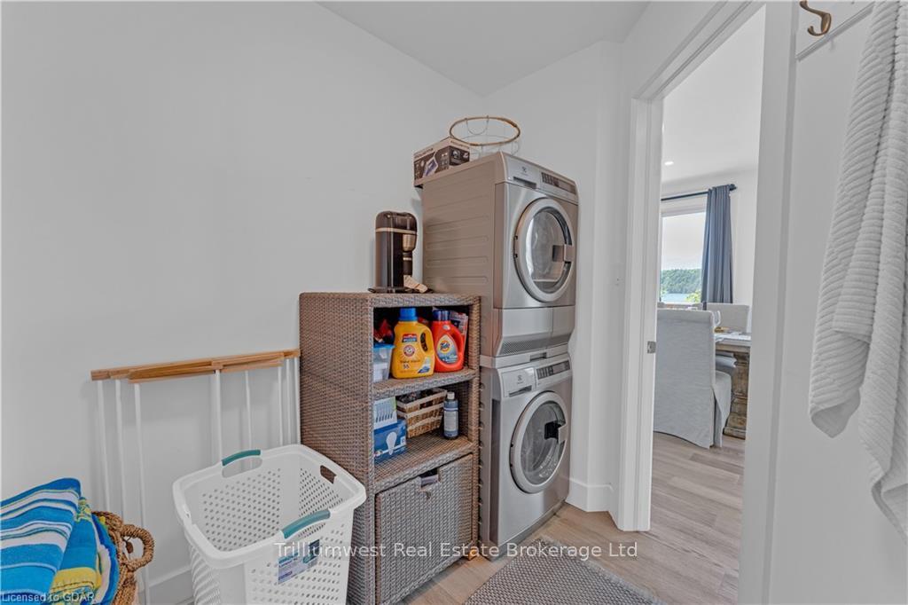 Photo 18 of 1040 Lark Lane, Frontenac, Frontenac South — HOMEH