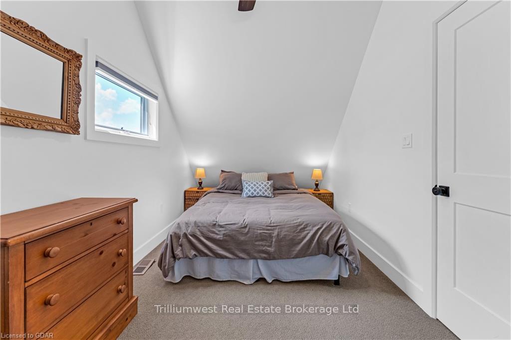 Photo 21 of 1040 Lark Lane, Frontenac, Frontenac South — HOMEH