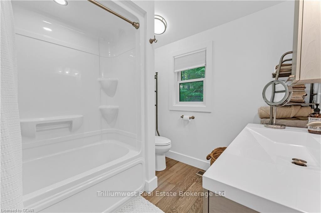 Photo 25 of 1040 Lark Lane, Frontenac, Frontenac South — HOMEH